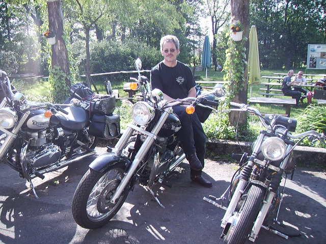 Treffen der Claner ,Oldtimer Cafe 068.jpg - deFrankethaler und seine America